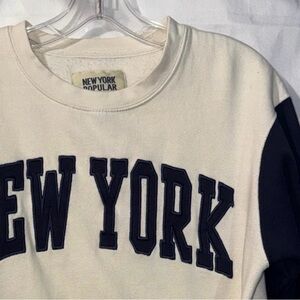 New York Popular NY Crew neck Sweater Women’s Sz M Cotton Polyester Navy & White